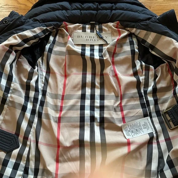 Burberry Black Quilted Women's Coat - Picture 4 of 7